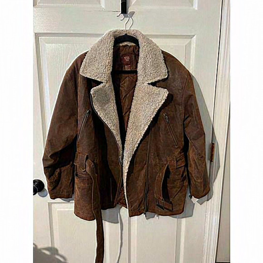 NORTHERN STYLE Women's 100% Genuine Leather Bomber Style Coat Size Large W/Belt‎